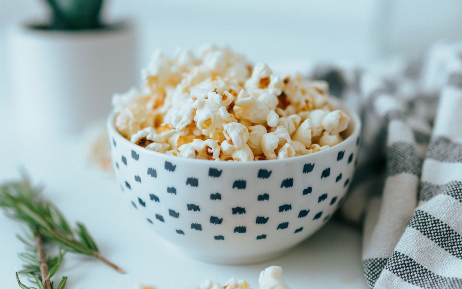 Fox nuts vs Popcorn – which is better?